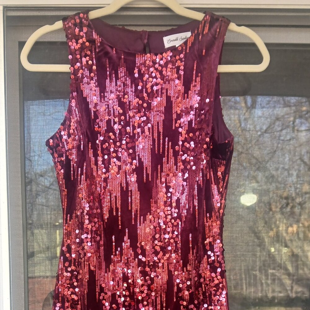 Emerald Sundae Burgundy Sequin Velvet Cocktail Dress - S NEW - Picture 3 of 12